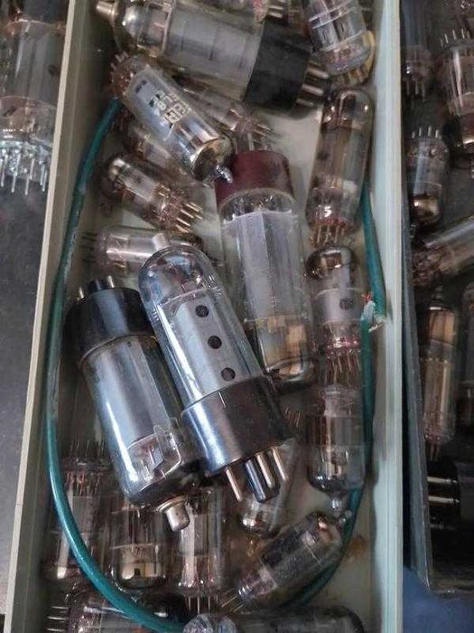 Радиолампы новые и б\у  12AX7A ECC83, el 34
