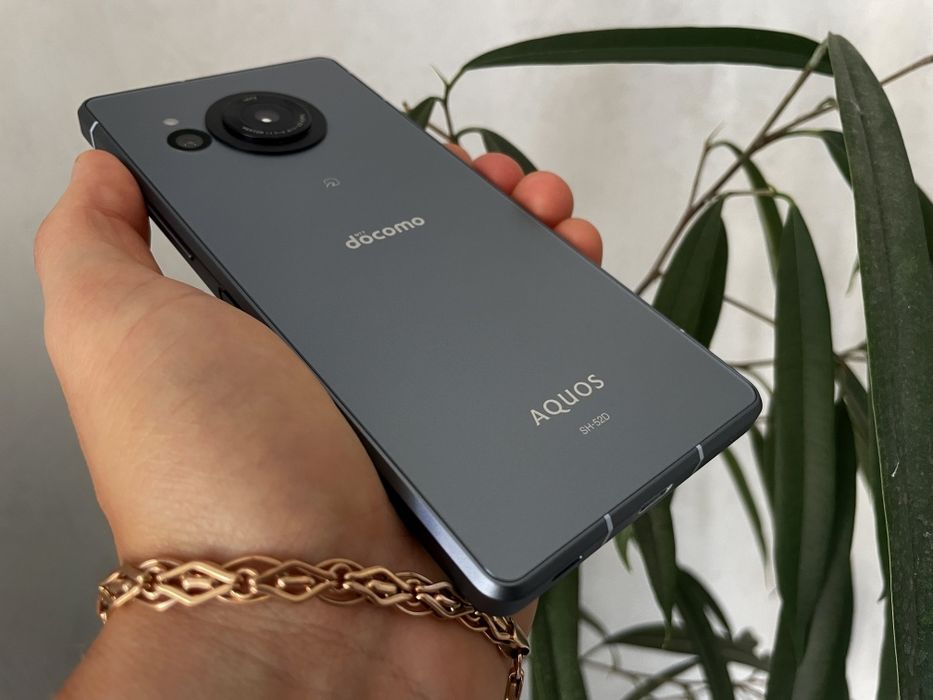 Ігровий смартфон Sharp AQUOS SH-52D - 2sim 8Gen2 6,4"120Гц IP68 NFC