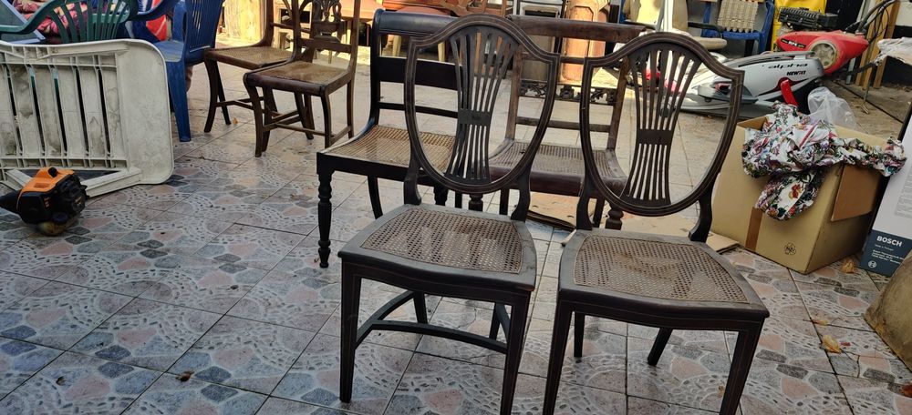 6 cadeiras diferentes em pau santo