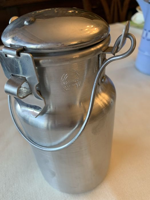 Leiteira  antiga / vintage de aluminio puro