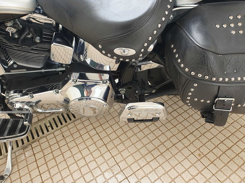 Harley Davison Softail Heritage edição especial 100º Anniversário