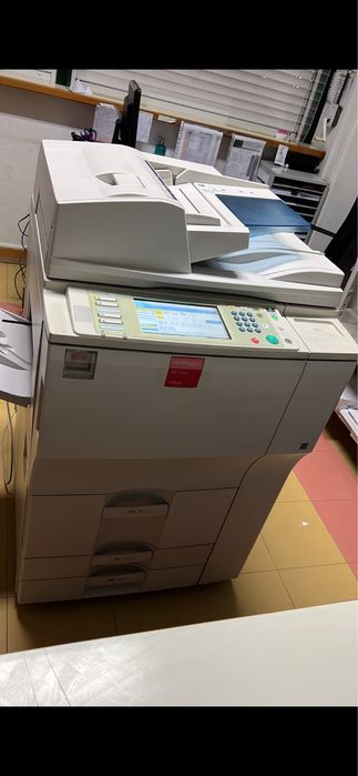Fotocopiadora  RICOH MP7001