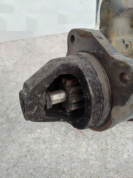 Motor de arranque Bosch 24V Nissan Atleon