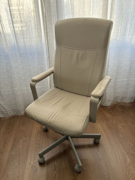 Cadeira IKEA Millberget Bege