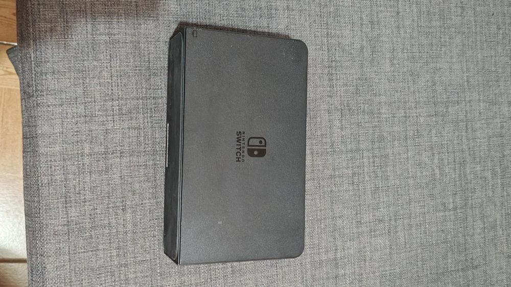 Nintendo switch OLED + Zelda Breath of the Wild