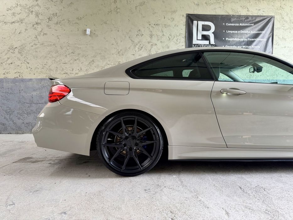 BMW 420d Coupe Auto Look M4 - Desde 335€ Mês