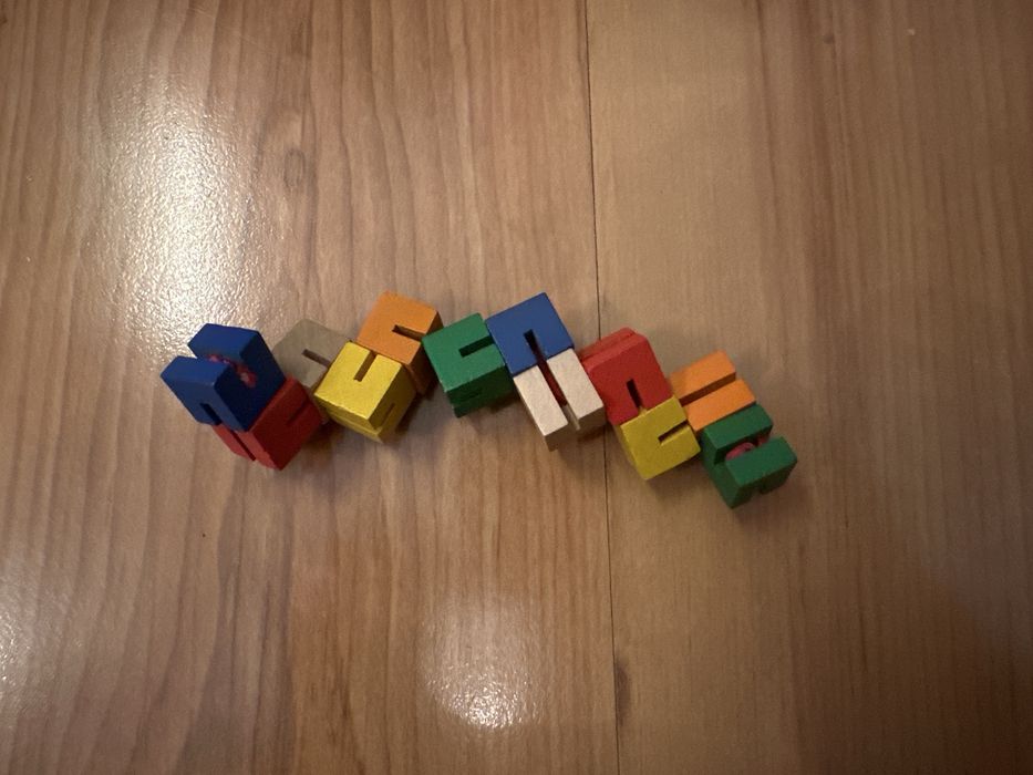 Klocki logiczne do ukladania