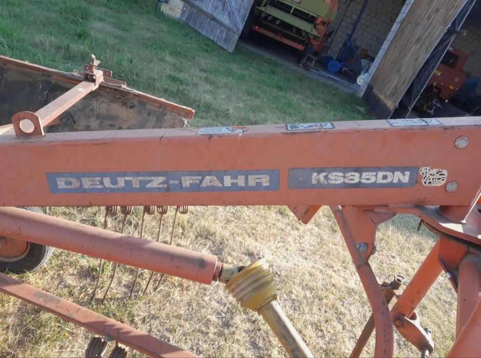Zgrabiarka karuzelowa,Deutz Fahr