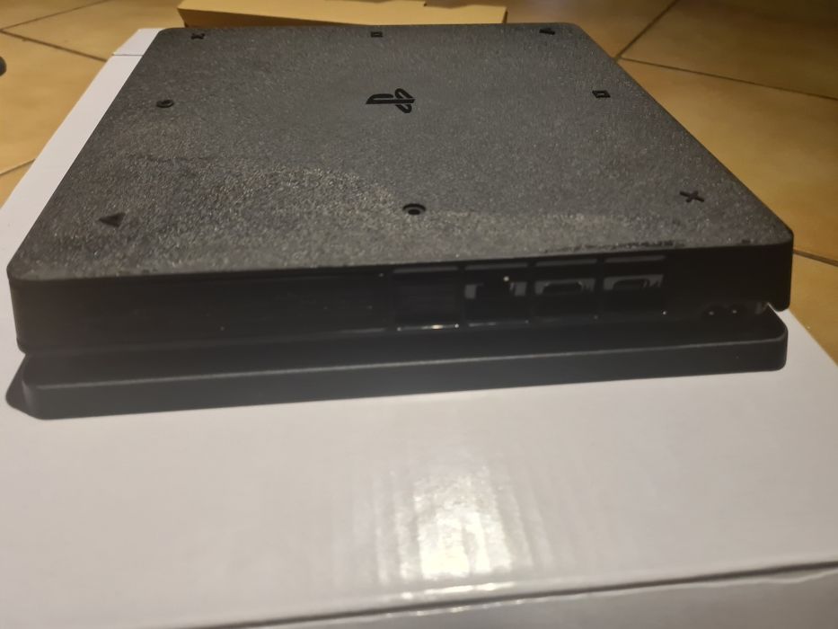 Konsola PS PlayStation 4 slim 1 TB dysk
