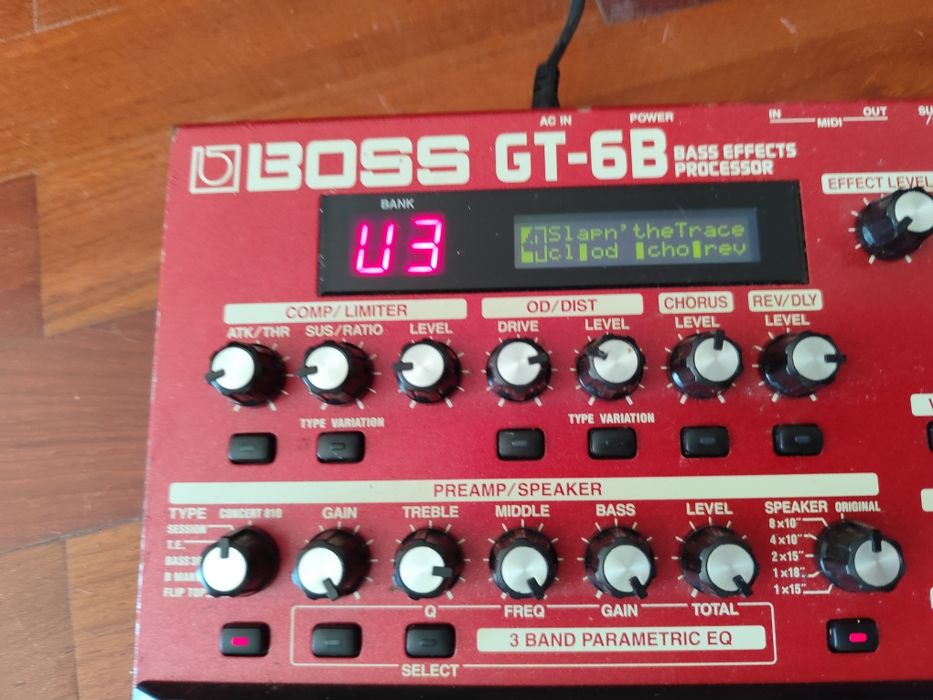 Pedaleira Boss GT-6 B