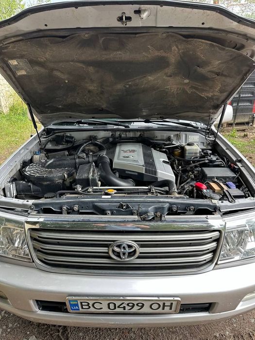 Toyota Land Cruiser 100