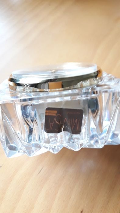 Relógio de mesa em cristal está como novo