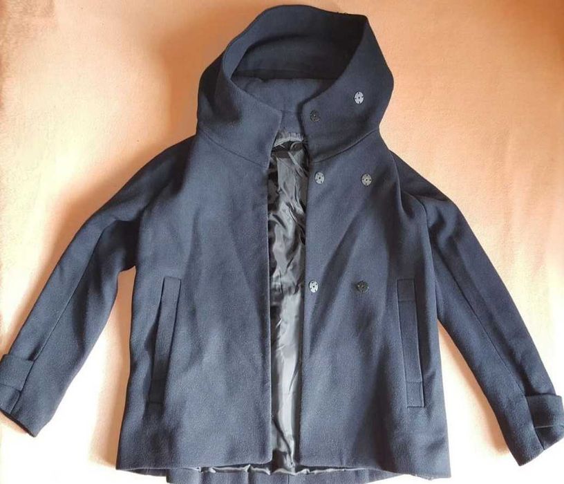 ZARA krótki płaszcz L