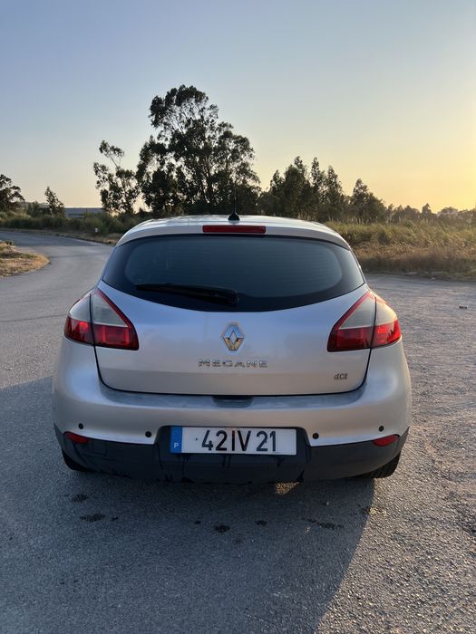 Renault Mégane 1.5 dCi — Apenas 85.000 km reais (Nacional)