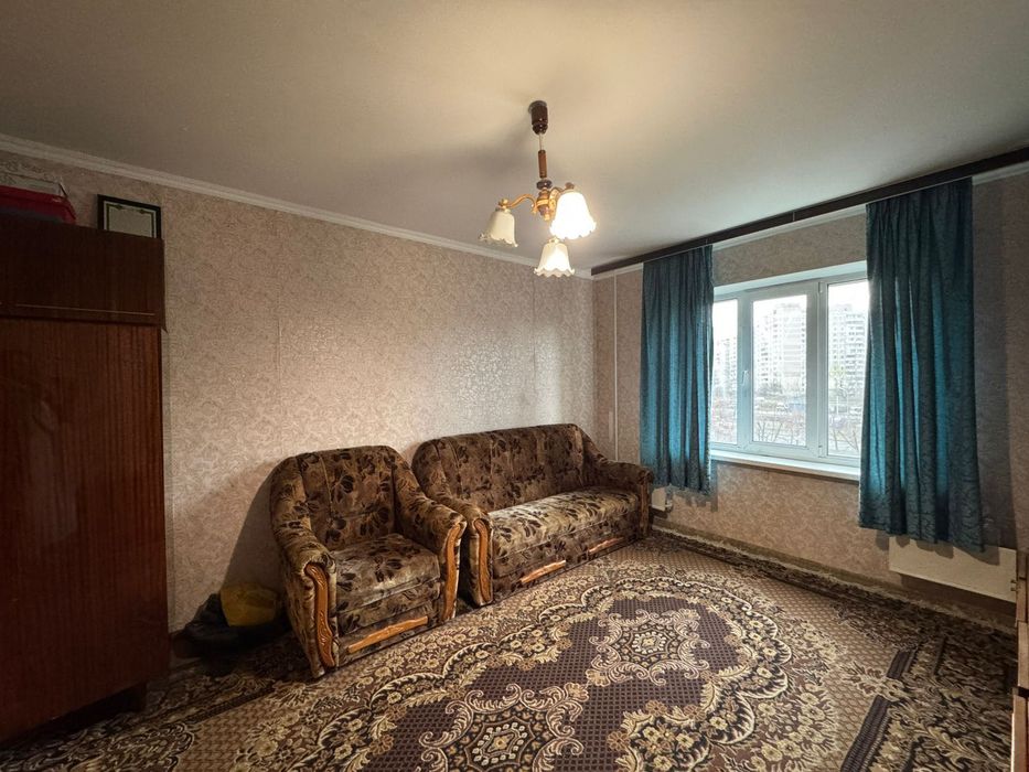 Продаж 2 кімнатна Бальзака 44 Троєщина