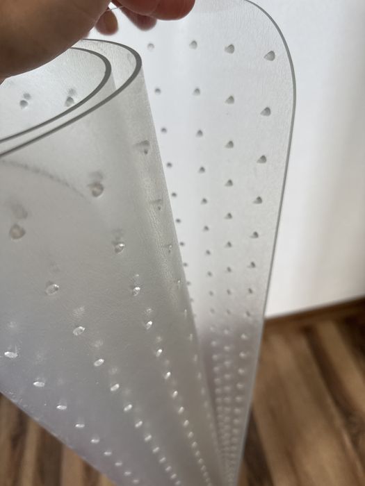 Mata pod krzeslo na dywan