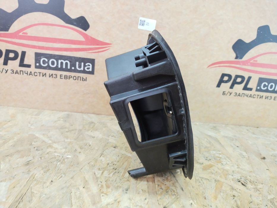 Mercedes B-Class W247 2019- корпус лючка топливного бака бензобака