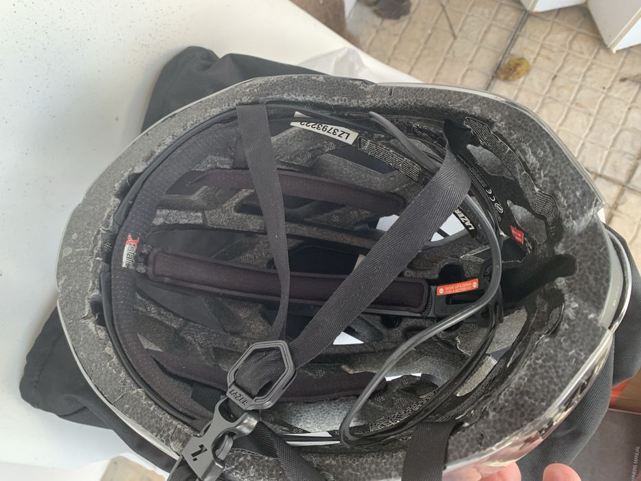 Capacete Lazer Genesis -tam. M