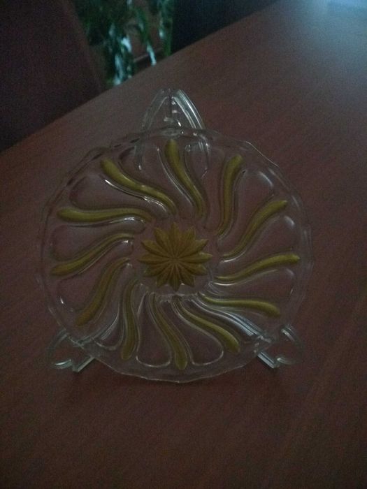 Vendo prato " VITRAL" único!