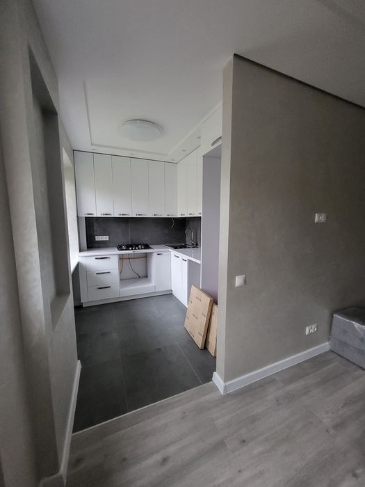 Продаж 2 кімнатної на 2 поверсі