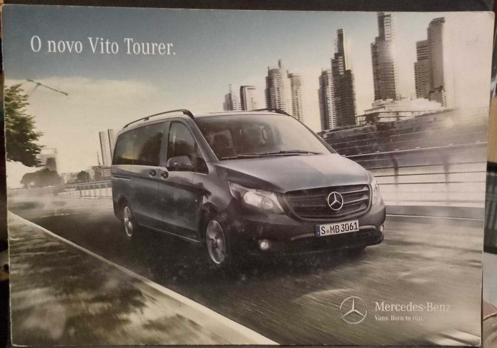 Livro Catálogo Mercedes-Benz Vito Tourer