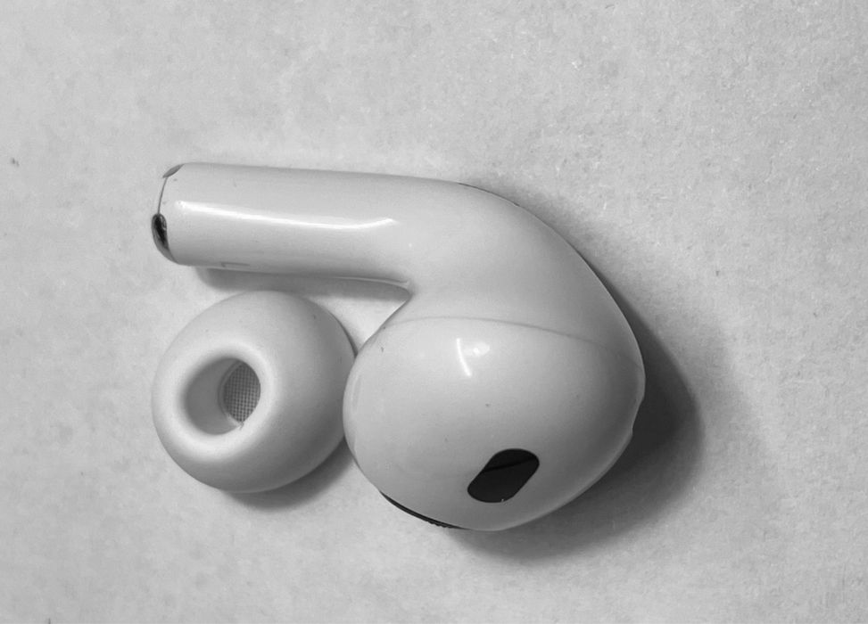 Лівий навушник  AirPods Pro 2 Gen A2698 A2699 A2700