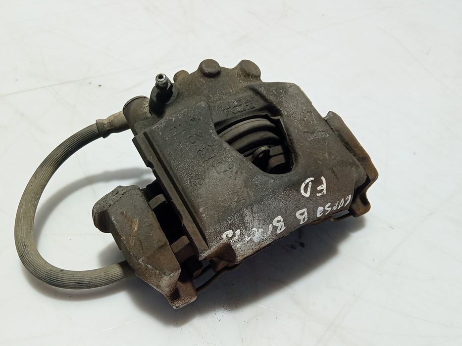 Pinça travão / maxila de travão frente direita OPEL Corsa B