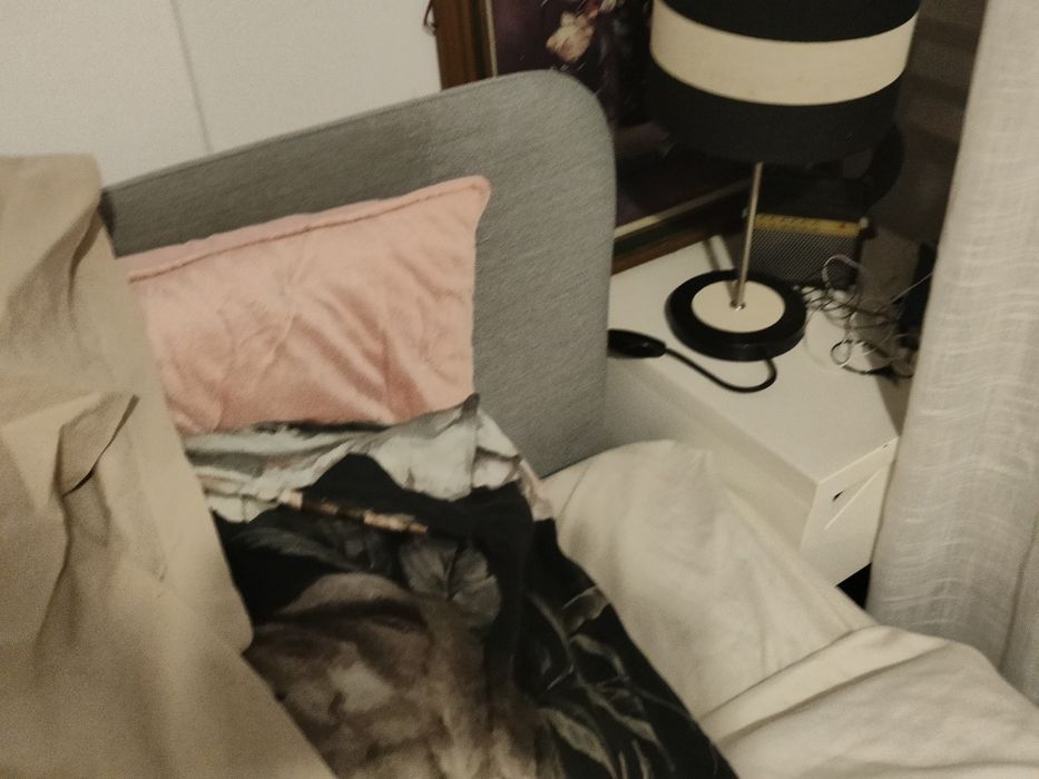 Cama Slatum IKEA Cinza claro