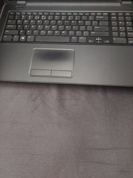 Laptop Dell Inspiron 17-3721