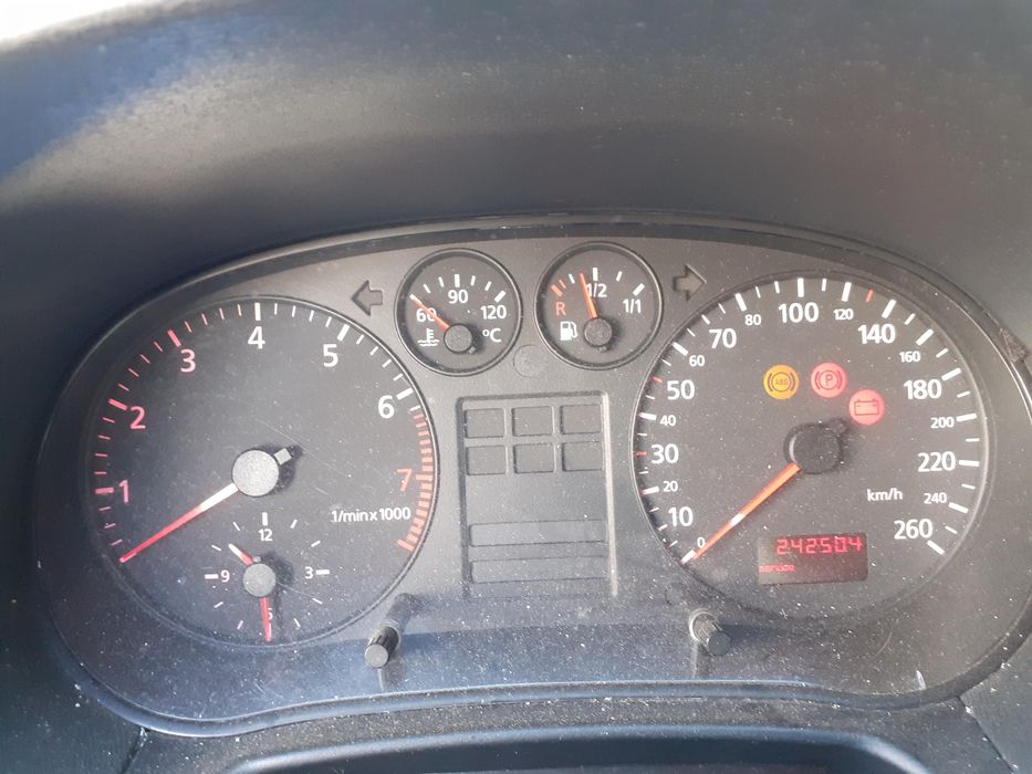 Licznik Audi A3 (8l1) 1.8 - Agn