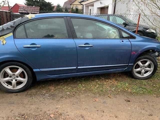 Honda Civic VIII Sedan 2006- Drzwi