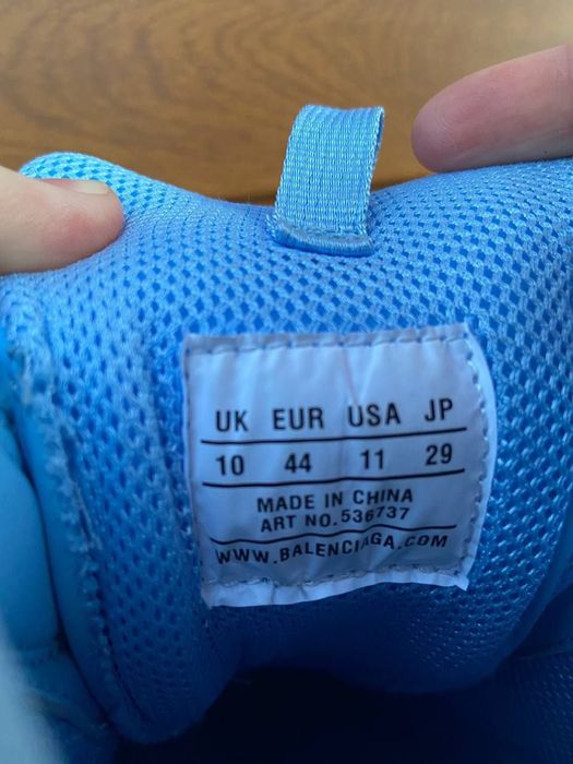 Оригінальні кросівки Balenciaga Triple S