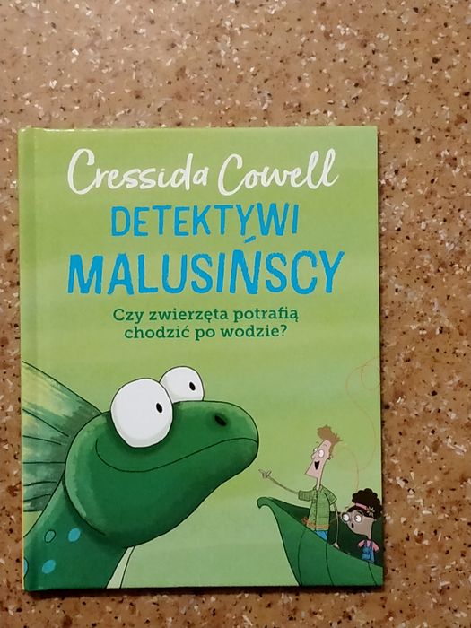 Ksiązeczka ceessida cowell.