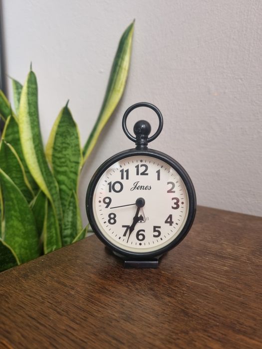 Zegarek retro stojący mały zegar