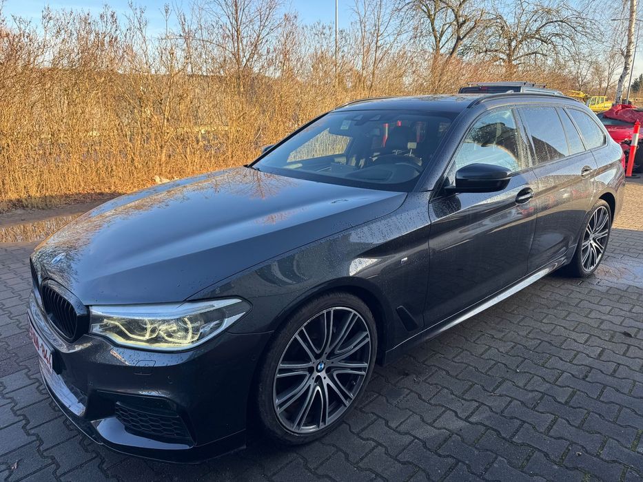 BMW Seria 5 Bmw 540d xdrive Harman adaptive panorama