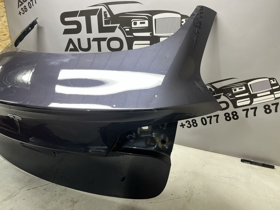 Багажник Tesla Model 3