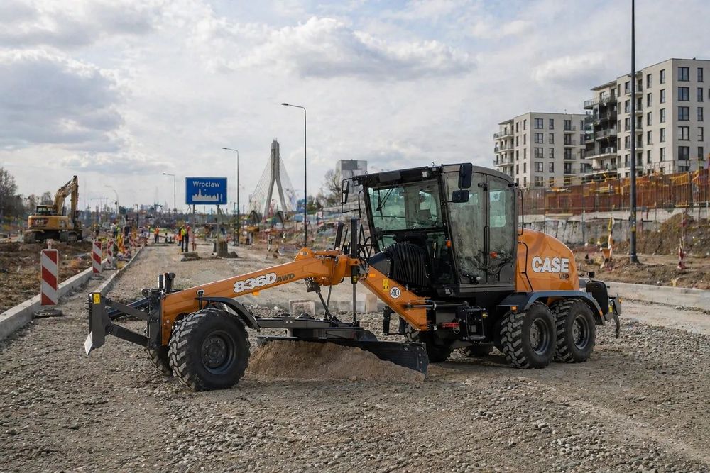 Case Równiarka drogowa CASE 836D  Równiarka drogowa CASE 836D AWD EH 13 ton gwarancja serwis