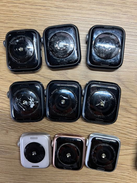 Apple Watch Series 4 40/44mm ЛОТ-  iCloud OFF на запчастини