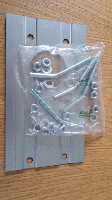 Podstawa montażowa do silnika bramy przesuwnej