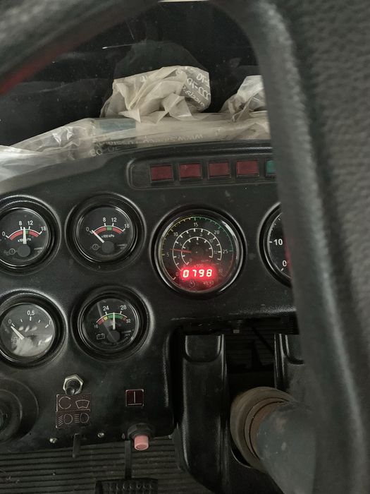 Продам ХТЗ-242К в идеальном состоянии