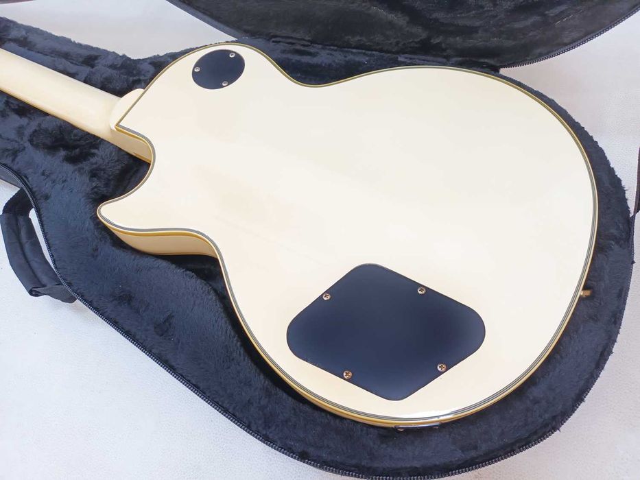 Epiphone Les Paul Custom - Alpine White - c/ estojo Gator