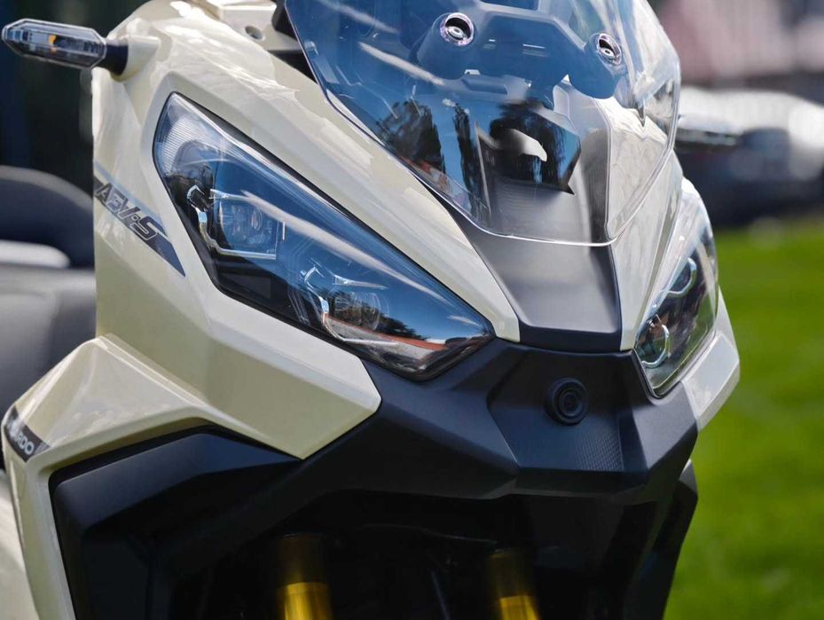 Скутери вищої якості Максі-скутер Vilardo AGV-S Yamaha N-MAX Honda PCX ексклюзивно в Артмото Київ!
