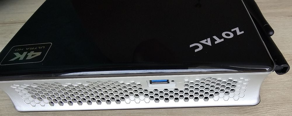 ZOTAC MiniPC ZBOX-ID91 4K UHD i3 4130T 8GbRAM 120GbSSD Bluetooth Win10