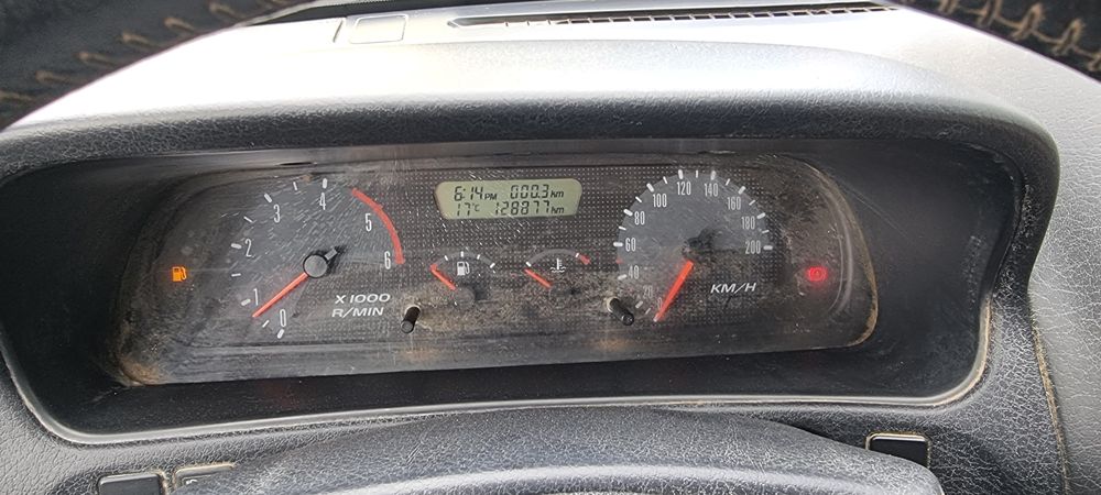 Nissan Terrano 2 pra vender à peça.