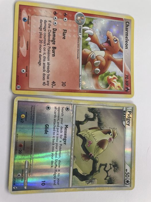 Cartas Pokémon diversos anos