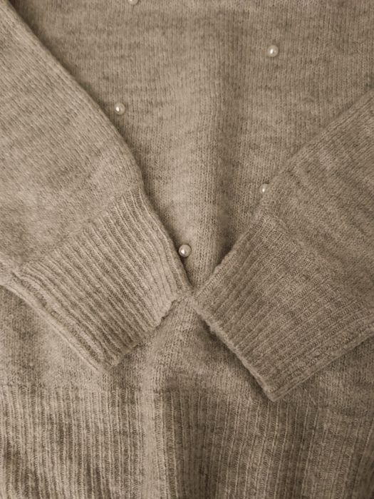 Sweter damski Zara szary z perełkami rozm XS