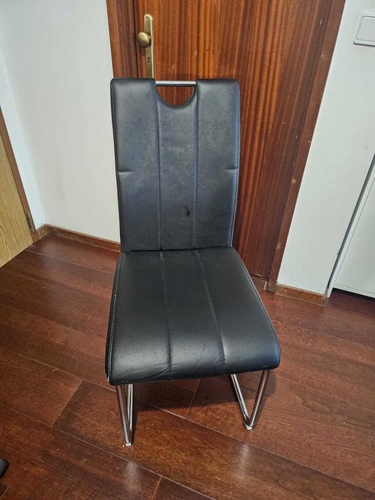 Conjunto mesa e cadeiras escritório