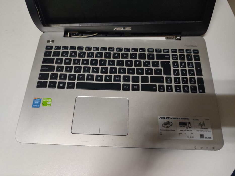 Portátil ASUS K555L