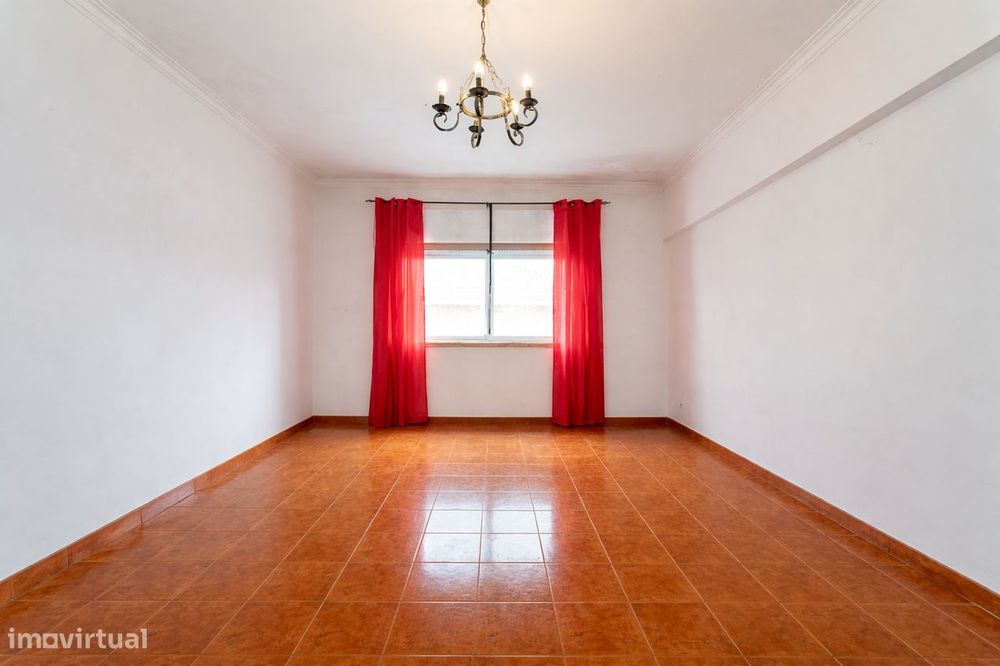 Apartamento T3 na Agualva