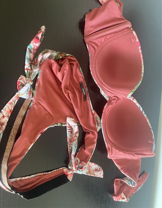 Biquini tezenis coral estampado floral